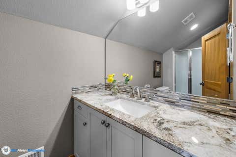 Tiny photo for 57163 Fremont Drive #13, Sunriver, OR 97707 (MLS # 220225150)