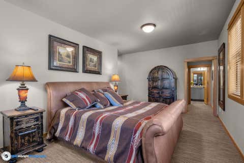 Tiny photo for 57163 Fremont Drive #13, Sunriver, OR 97707 (MLS # 220225150)