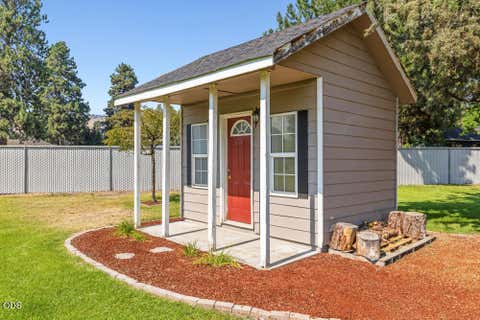 Tiny photo for 4081 Collier Lane, Klamath Falls, OR 97603 (MLS # 220226608)