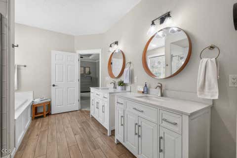 Tiny photo for 4081 Collier Lane, Klamath Falls, OR 97603 (MLS # 220226608)