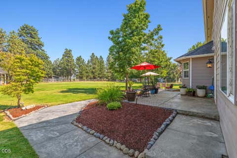 Tiny photo for 4081 Collier Lane, Klamath Falls, OR 97603 (MLS # 220226608)