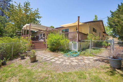 Tiny photo for 627 Carriage Road, Grants Pass, OR 97526 (MLS # 220214799)