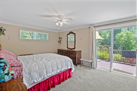 Tiny photo for 627 Carriage Road, Grants Pass, OR 97526 (MLS # 220214799)