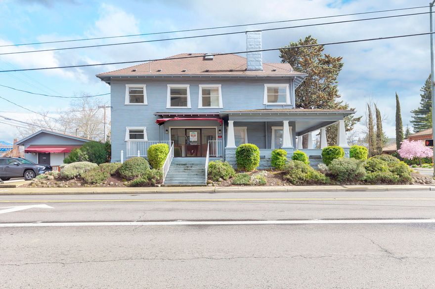 Location! 4883 sq ft Multi-Story Building Zoned Commercial Office General.  This building sits near City Hall and Medford Police Station.  Very high Exposure Corner lot with 19 parking spaces.