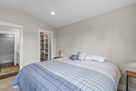 Tiny photo for 1087 N Lavender Lane, Sisters, OR 97759 (MLS # 220224381)