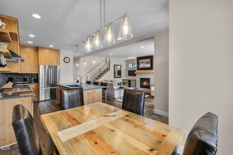Tiny photo for 1087 N Lavender Lane, Sisters, OR 97759 (MLS # 220224381)