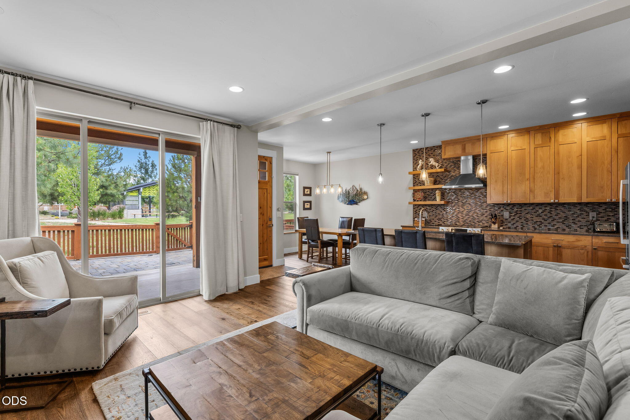 1087 N Lavender Lane