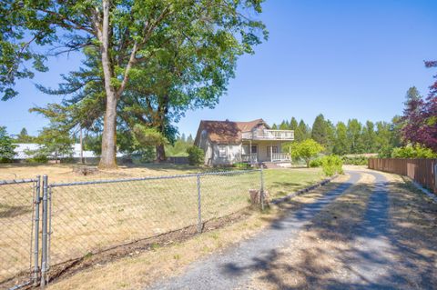 5480 Redwood Avenue Grants Pass OR 97527