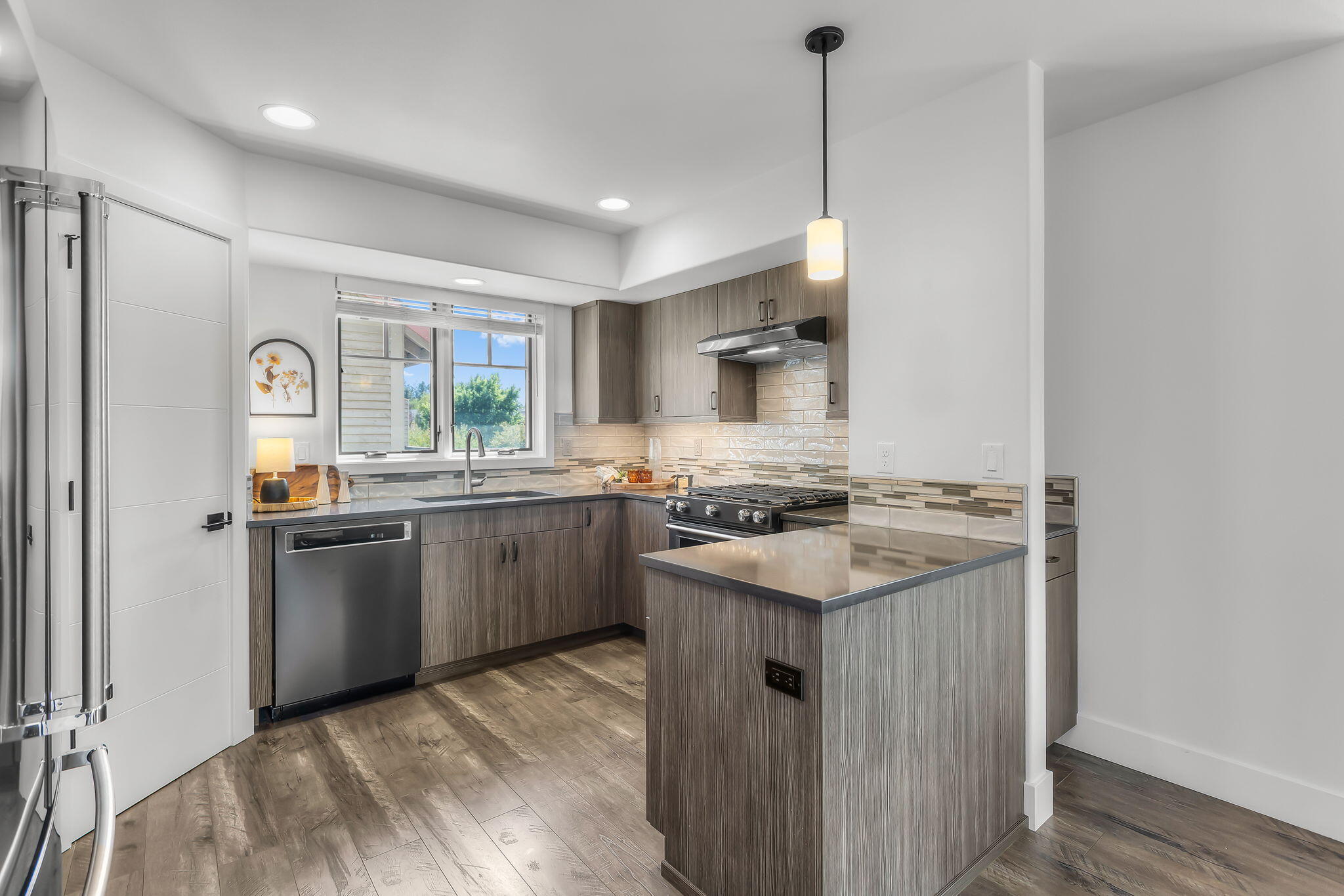 Peaks@Pine Meadow - Residential