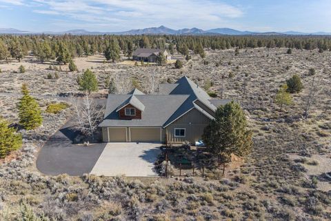 Tiny photo for 6720 NW Larch Drive, Redmond, OR 97756 (MLS # 220217718)