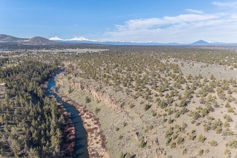 Tiny photo for 6720 NW Larch Drive, Redmond, OR 97756 (MLS # 220217718)