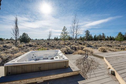 Tiny photo for 6720 NW Larch Drive, Redmond, OR 97756 (MLS # 220217718)