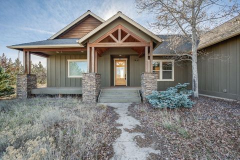Tiny photo for 6720 NW Larch Drive, Redmond, OR 97756 (MLS # 220217718)