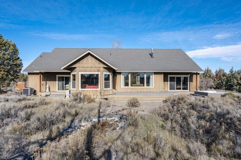 Tiny photo for 6720 NW Larch Drive, Redmond, OR 97756 (MLS # 220217718)