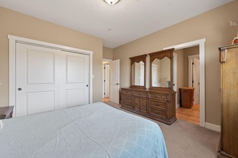 Tiny photo for 6720 NW Larch Drive, Redmond, OR 97756 (MLS # 220217718)