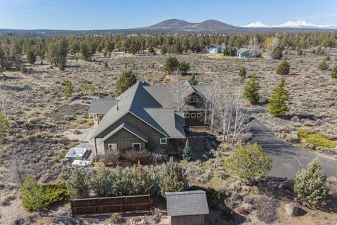 Tiny photo for 6720 NW Larch Drive, Redmond, OR 97756 (MLS # 220217718)