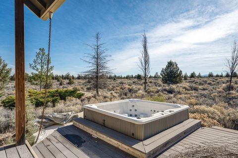 Tiny photo for 6720 NW Larch Drive, Redmond, OR 97756 (MLS # 220217718)
