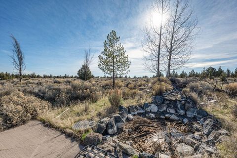 Tiny photo for 6720 NW Larch Drive, Redmond, OR 97756 (MLS # 220217718)
