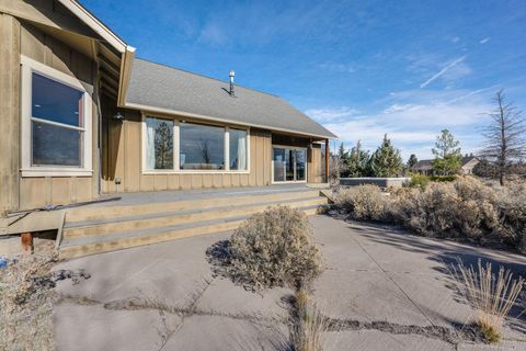 Tiny photo for 6720 NW Larch Drive, Redmond, OR 97756 (MLS # 220217718)