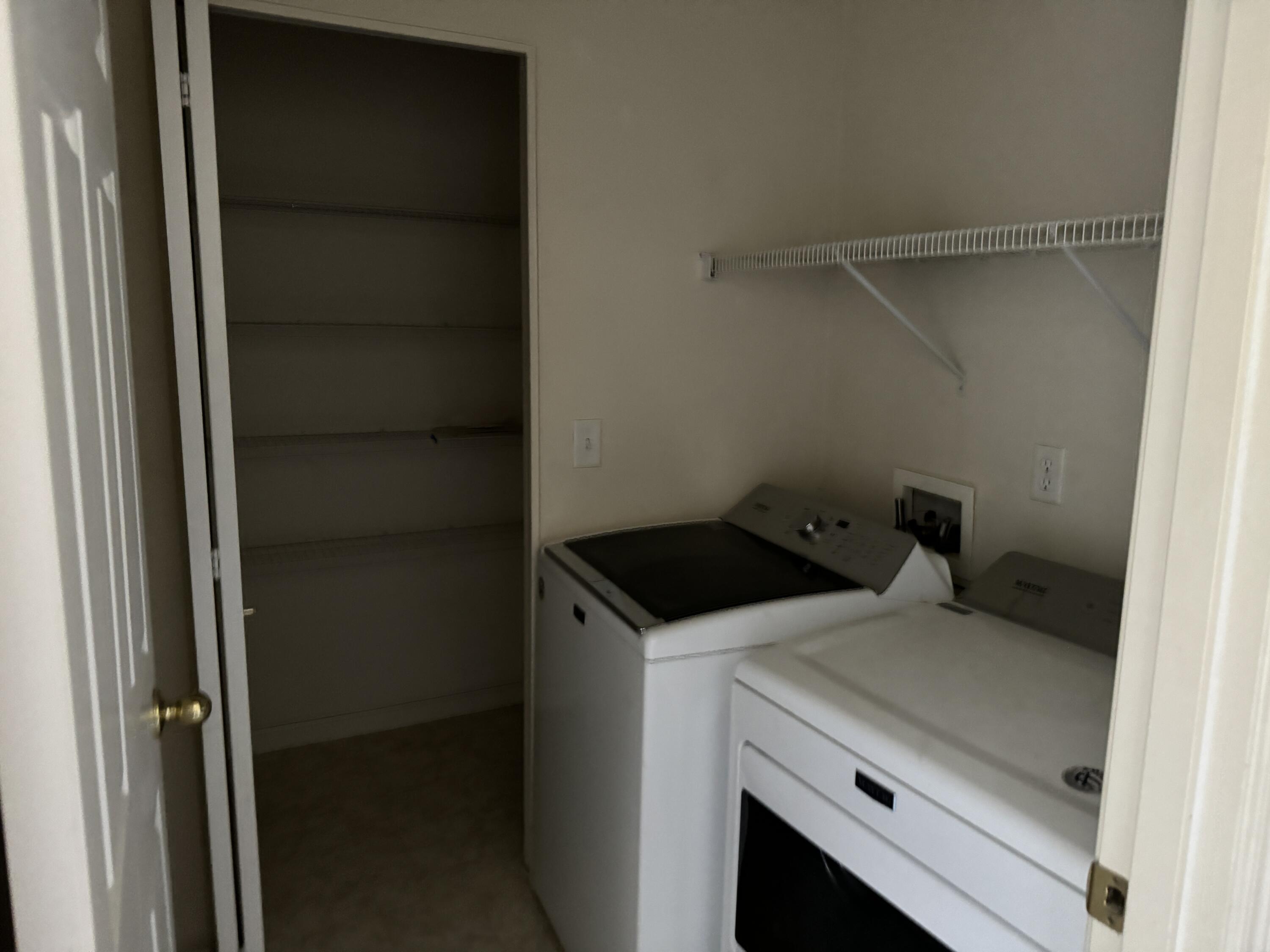 Townhomes At Oak Court Phases 1, 2, 3And 4 - Residential