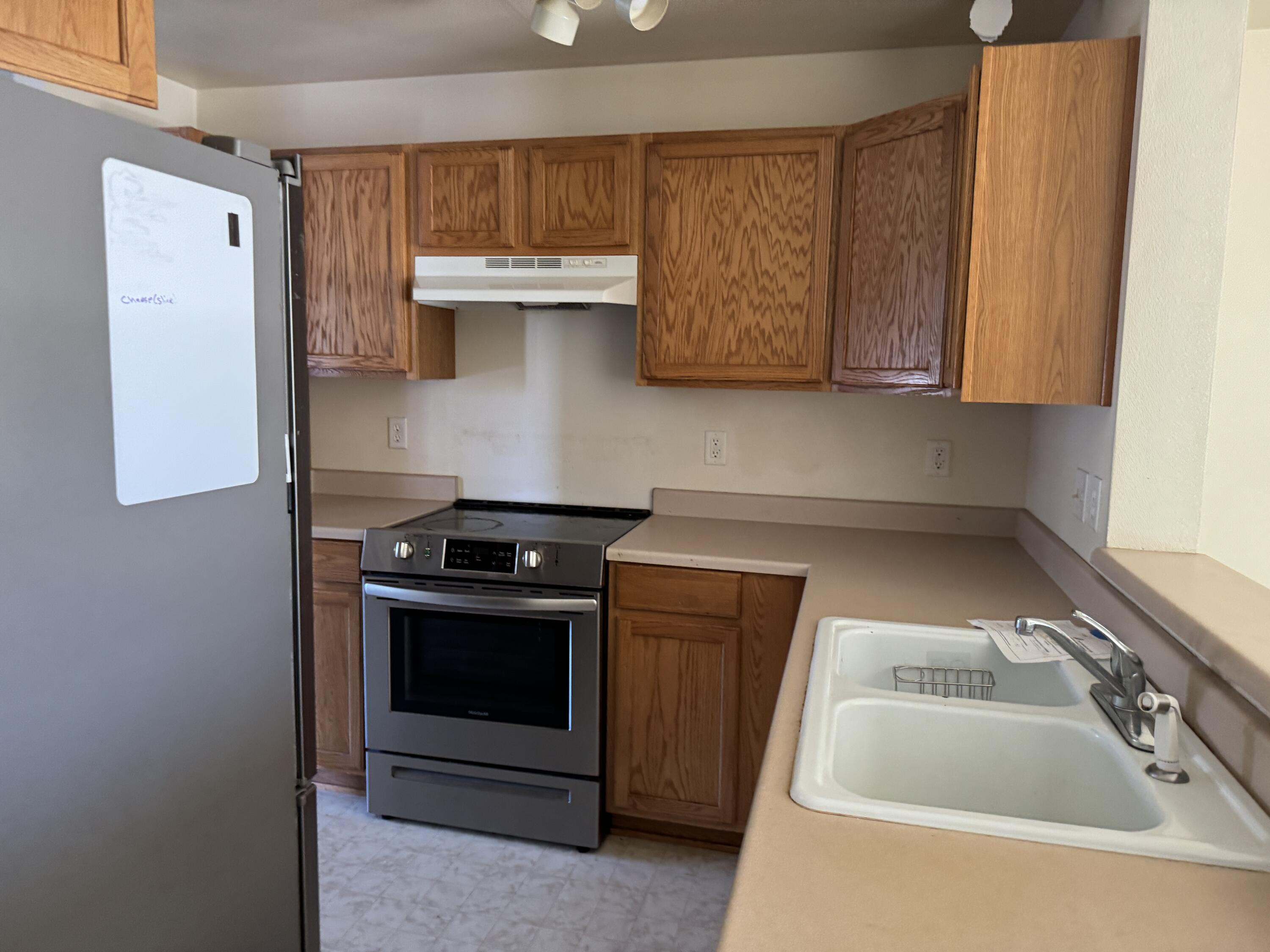 Townhomes At Oak Court Phases 1, 2, 3And 4 - Residential