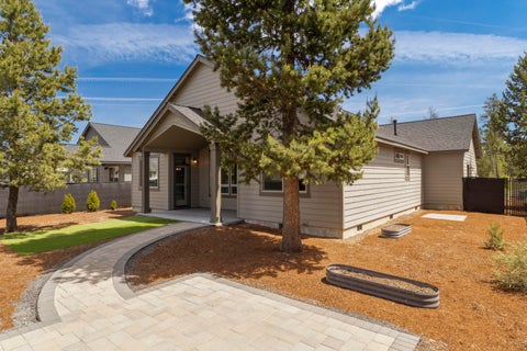 Tiny photo for 51925 Campfire Drive, La Pine, OR 97739 (MLS # 220222221)