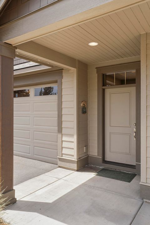 Tiny photo for 51925 Campfire Drive, La Pine, OR 97739 (MLS # 220222221)