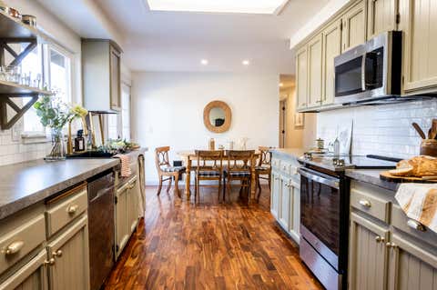 Tiny photo for 21360 Keyte Road, Bend, OR 97701 (MLS # 220222705)