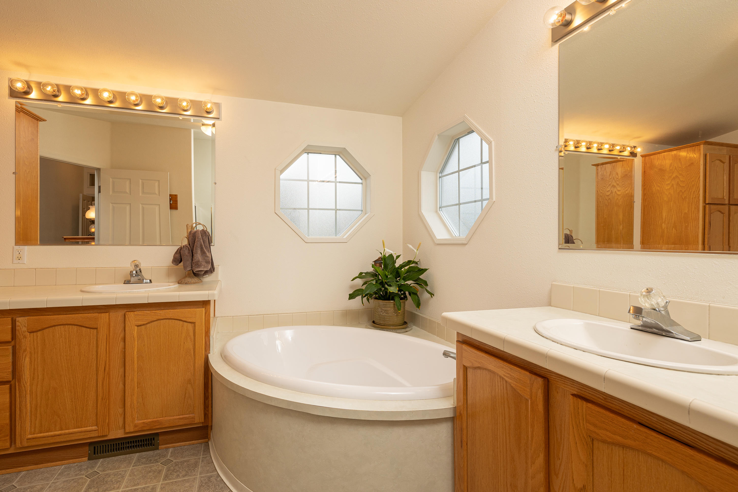 Lake Park Estate - Residential