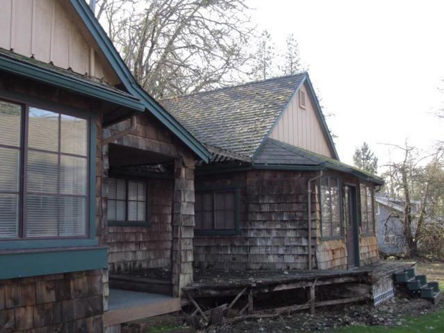 This is Fannie Mae HomePath property. Older home on large lot with tons of potential. This property is located close in but with the feel of a country setting. Will make a greater starter home or a nice addition to the investment portfolio.