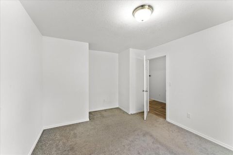 Tiny photo for 2355 Fish Hatchery Road, Grants Pass, OR 97527 (MLS # 220219718)