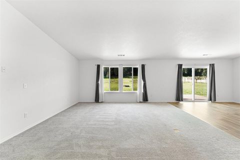 Tiny photo for 2355 Fish Hatchery Road, Grants Pass, OR 97527 (MLS # 220219718)