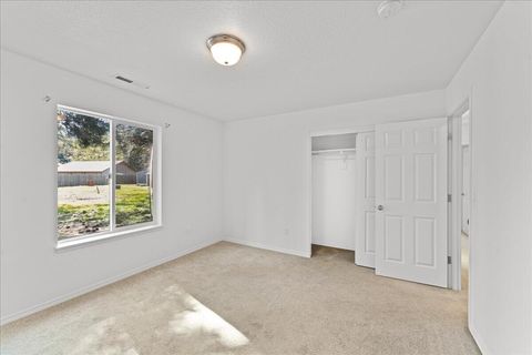 Tiny photo for 2355 Fish Hatchery Road, Grants Pass, OR 97527 (MLS # 220219718)