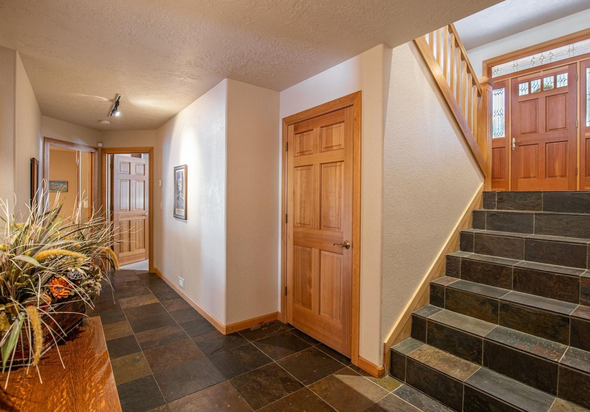 Fairway Point Villag - Residential