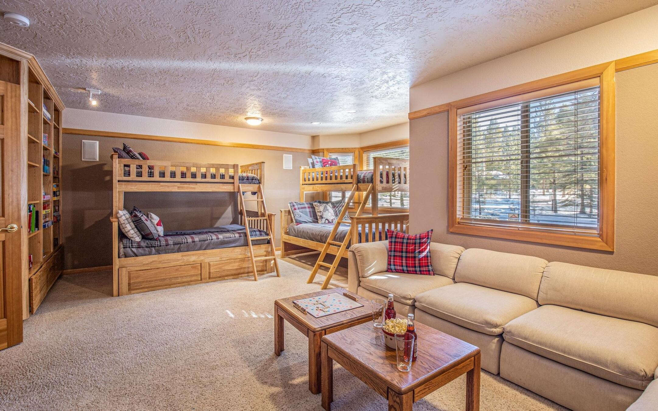 Fairway Point Villag - Residential