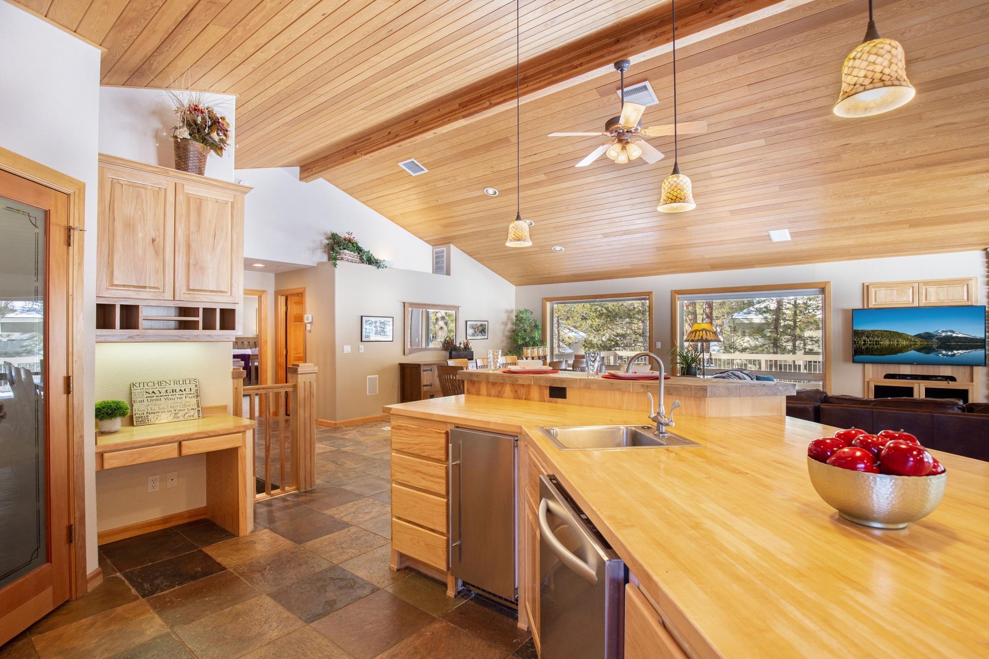 Fairway Point Villag - Residential