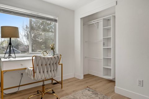 Tiny photo for 858 NW Poplar Place, Redmond, OR 97756 (MLS # 220217658)