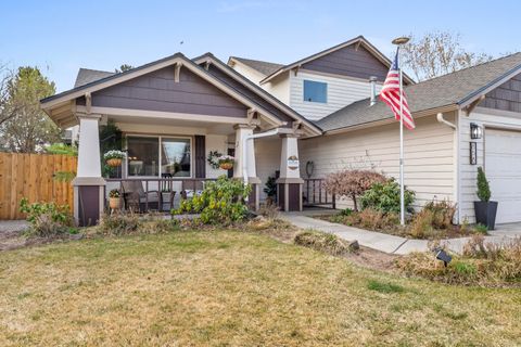 Tiny photo for 858 NW Poplar Place, Redmond, OR 97756 (MLS # 220217658)