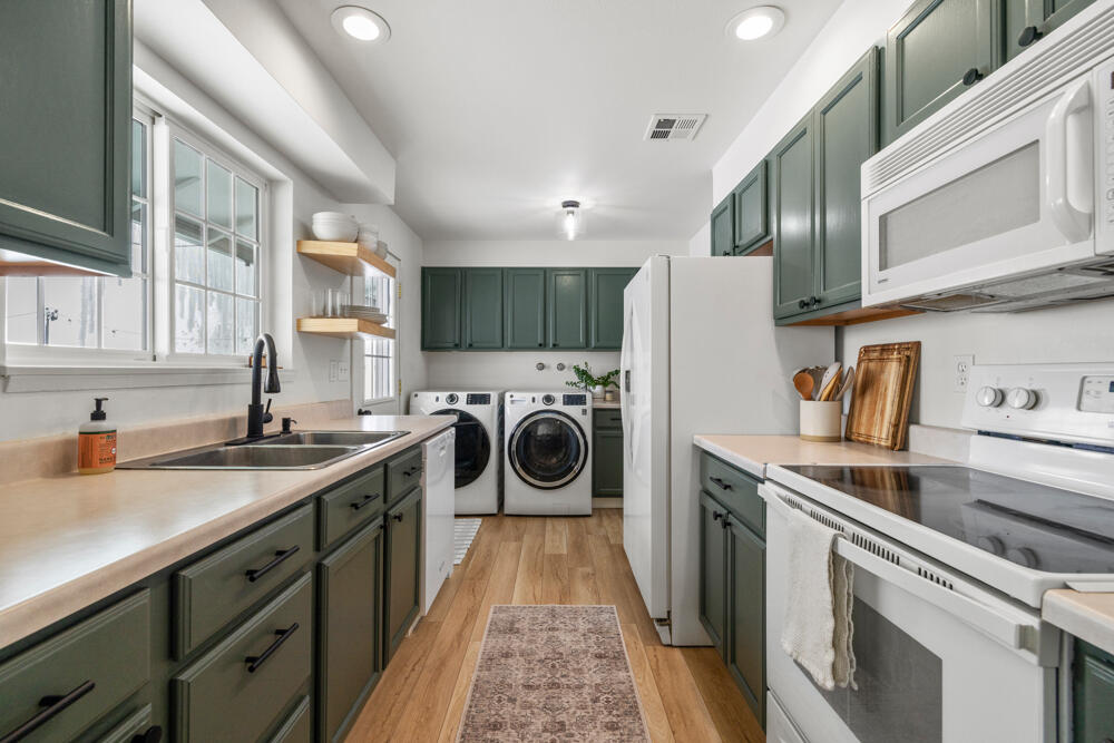 Falcon Heights Condominiums -Stage I - Residential