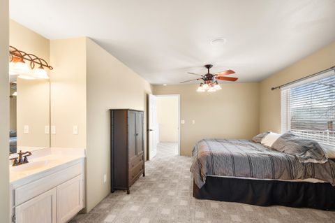 Tiny photo for 4935 Cherry Lane, Medford, OR 97504 (MLS # 220215005)