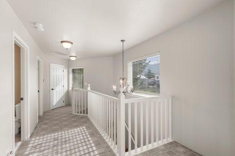 Tiny photo for 4935 Cherry Lane, Medford, OR 97504 (MLS # 220215005)