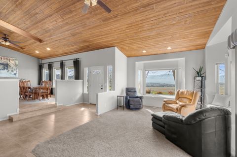 Tiny photo for 4935 Cherry Lane, Medford, OR 97504 (MLS # 220215005)