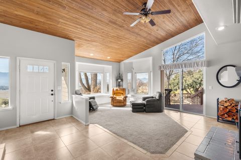 Tiny photo for 4935 Cherry Lane, Medford, OR 97504 (MLS # 220215005)