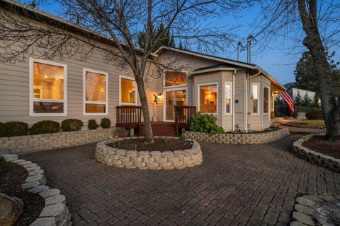 Tiny photo for 4935 Cherry Lane, Medford, OR 97504 (MLS # 220215005)