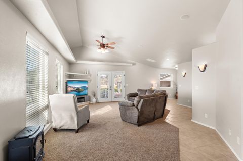 Tiny photo for 4935 Cherry Lane, Medford, OR 97504 (MLS # 220215005)