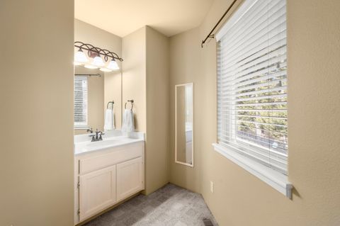 Tiny photo for 4935 Cherry Lane, Medford, OR 97504 (MLS # 220215005)