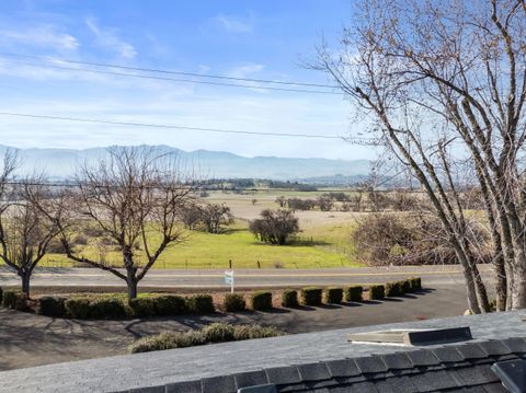 Tiny photo for 4935 Cherry Lane, Medford, OR 97504 (MLS # 220215005)