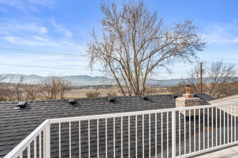 Tiny photo for 4935 Cherry Lane, Medford, OR 97504 (MLS # 220215005)