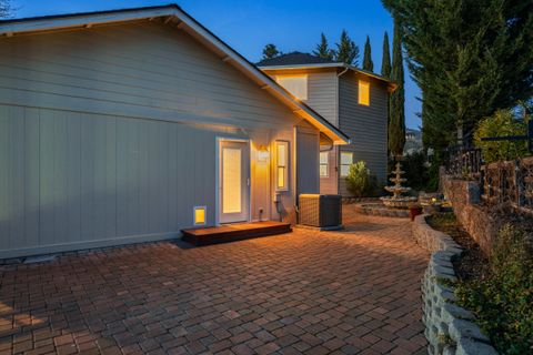 Tiny photo for 4935 Cherry Lane, Medford, OR 97504 (MLS # 220215005)