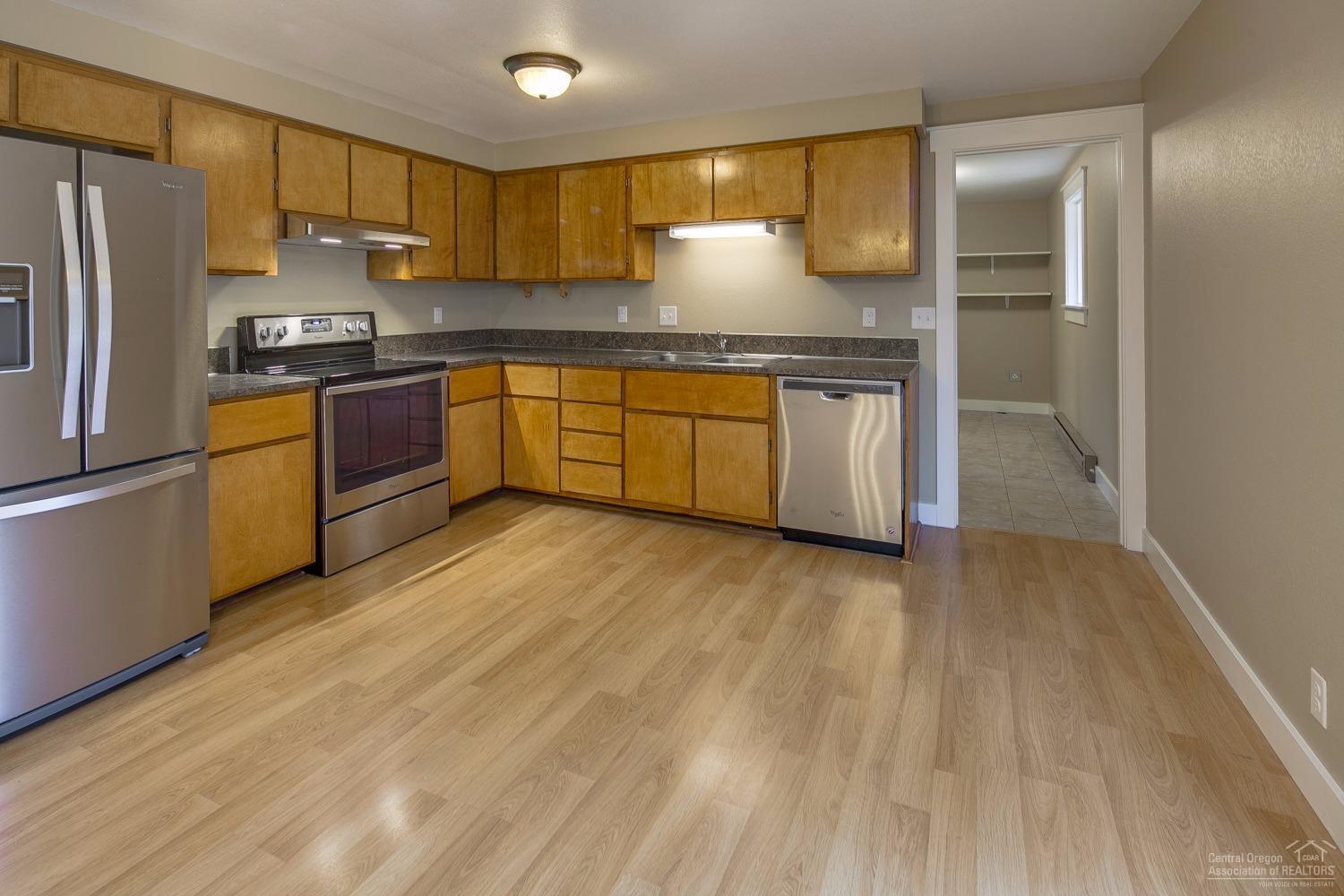 Hunters Circle - Residential